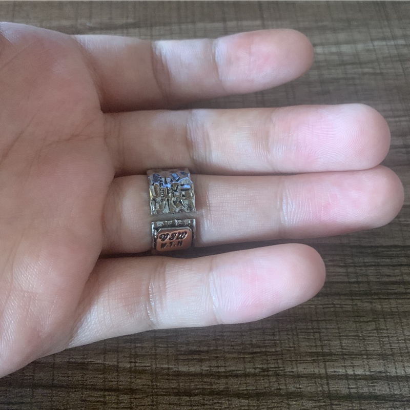 Cincin Model Terbuka Dapat Disesuaikan Desain Sarang Lebah Gaya Vintage Rock Untuk Pria