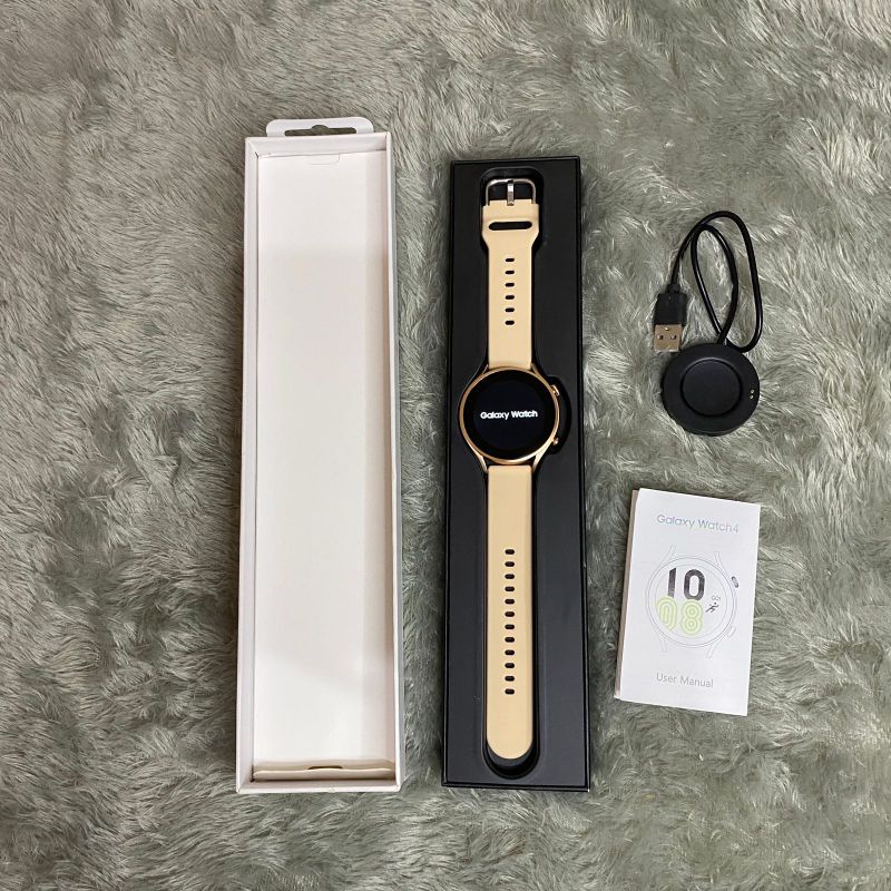 Galaxy Watch 4 Jam smartwatch S4