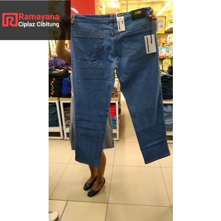 Celana Panjang Jeans Pria / Brand Original JB Boss / Ramayana Cibitung