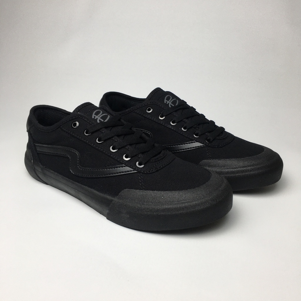 Patrobas New Ivan / Equip / Coud / Slip On All Black Original Sepatu Patrobas Petrobas Full Black