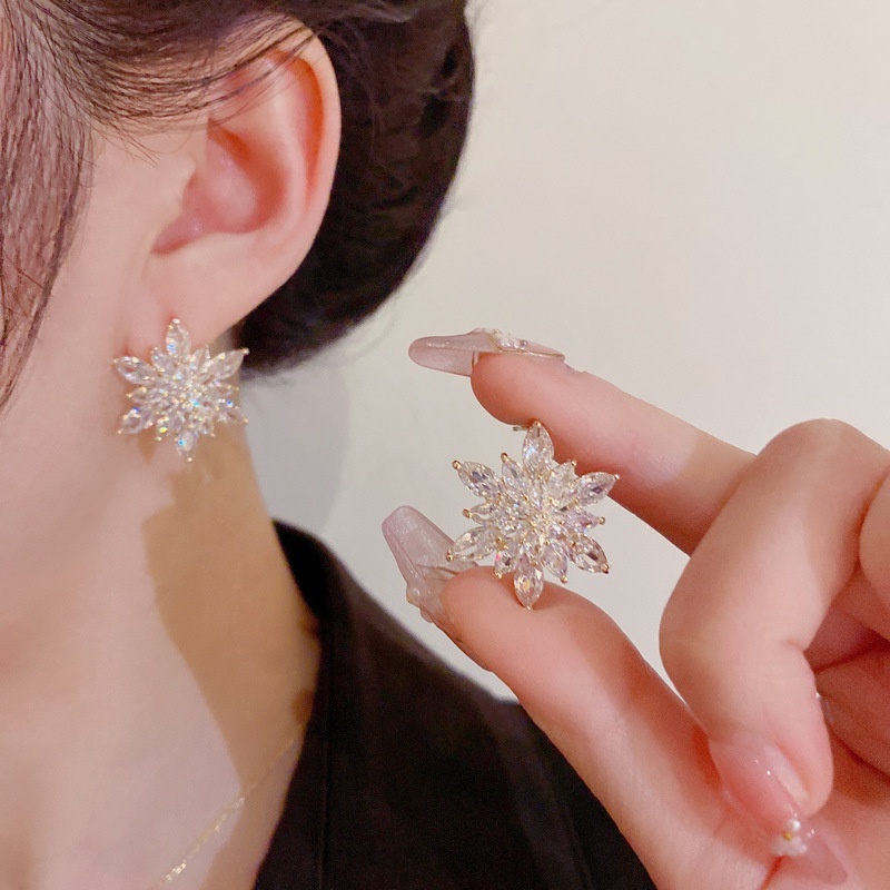 Korea Berlian Imitasi Elegan Geometris Pesta Pernikahan Anting S925 Perak Jarum Telinga Stud Bunga Matahari Anting Snowflake Earrings Vintage