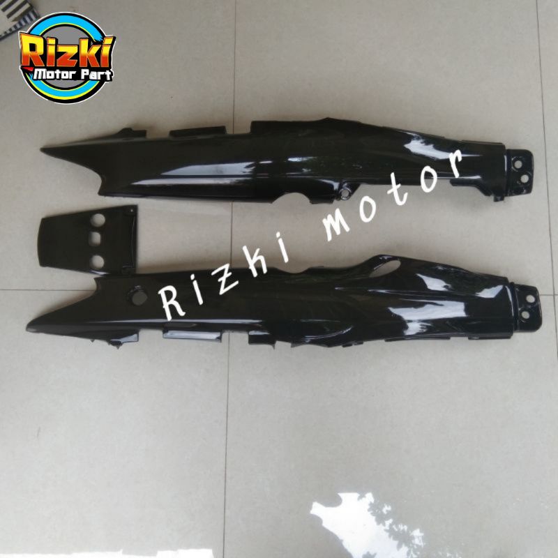 Body Belakang Yamaha Fiz R / Poswan Hitam