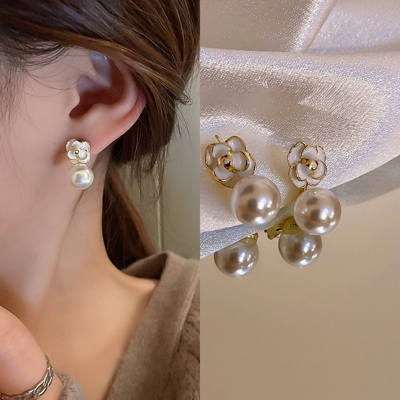 Anting Stud Hias Mutiara Camellia Warna Putih Untuk Wanita