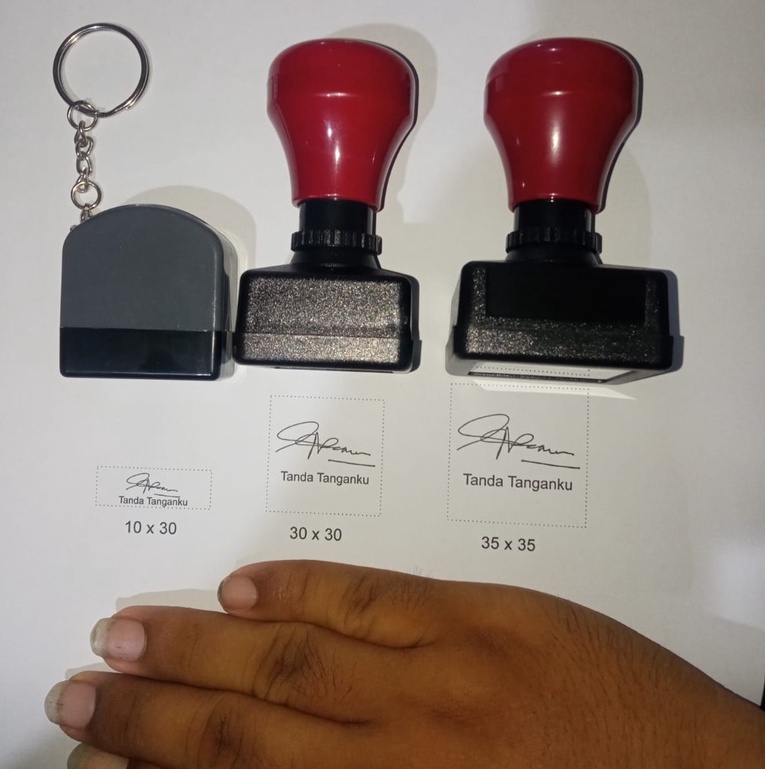 

Stempel Tanda Tangan 'NamaPerawat dan Paraf Guru / Stempel TTD