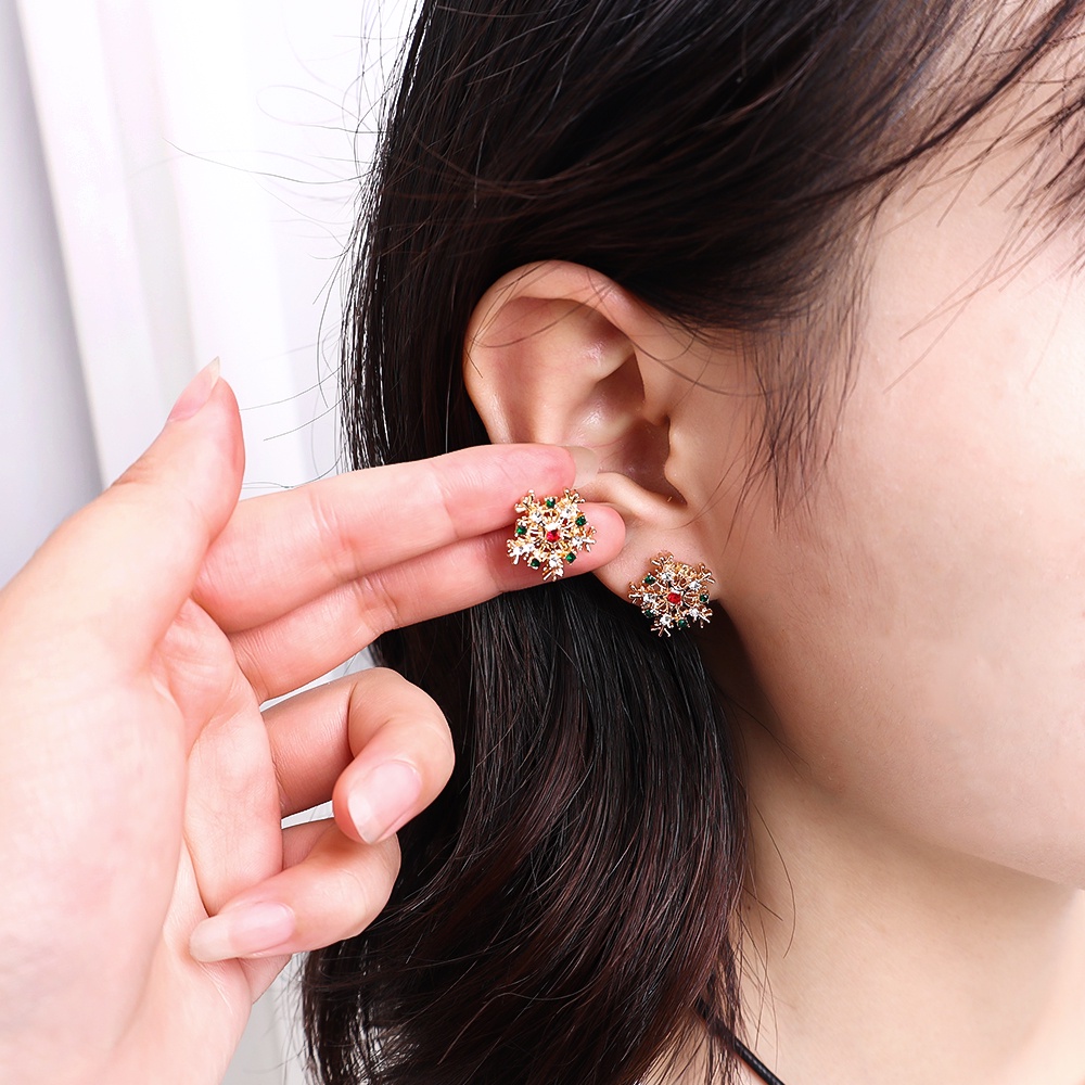 Anting Stud Zircon Berlian Imitasi Bentuk Kepingan Salju Natal Untuk Wanita