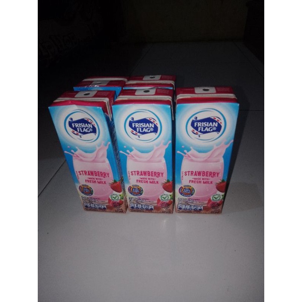 

frisian flag kotak rasa strawberry 225ml