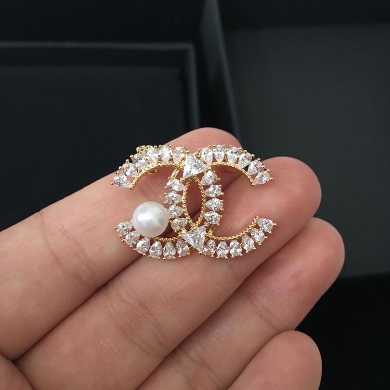 ch zircon brooch