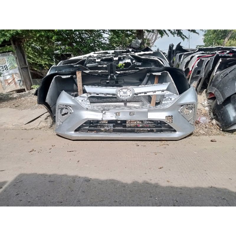 bemper depan Sigra 2020 2021