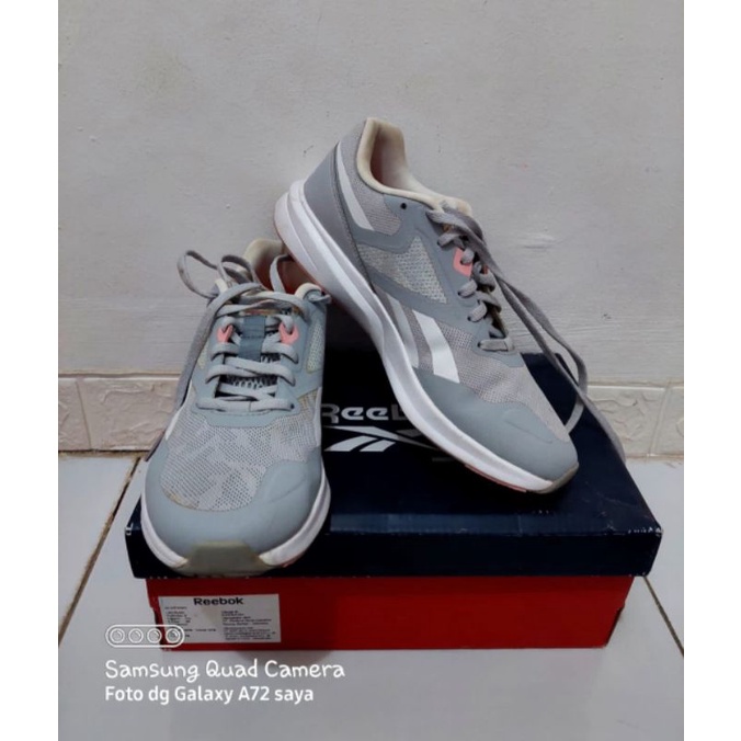 reebok wanita original