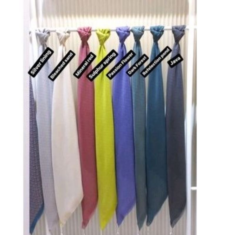 Tapis square Buttonscarves