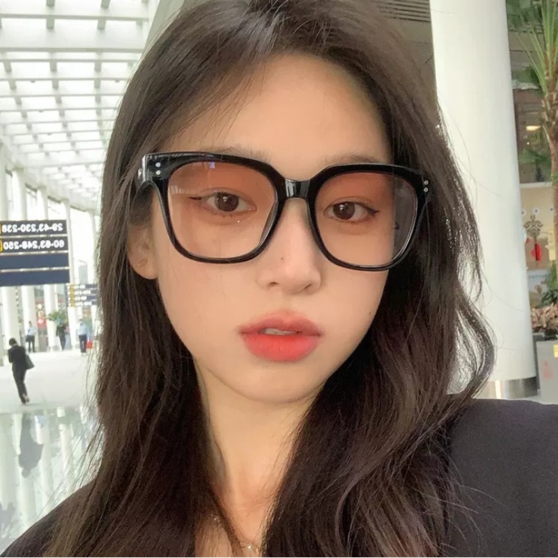 Roselife GM Kacamata Hitam Lensa Tawny Gradasi Frame Kotak Untuk Pria / Wanita