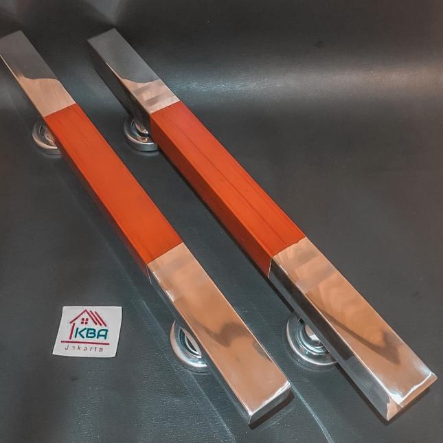 Handle Pintu Minimalis Kombinasi Kayu