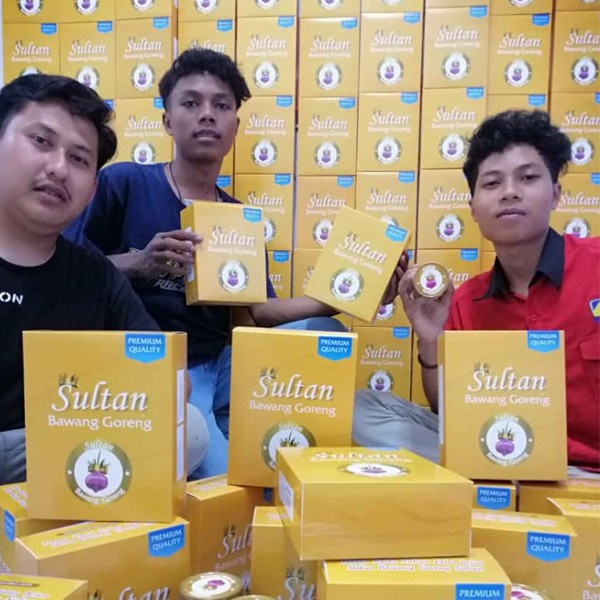 

Bawang Goreng Premium Sultan Luar Biasa ( 3 Botol )