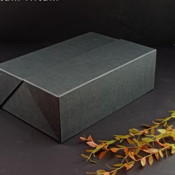 

BOX HAMPER - HARDBOX - KOTAK KADO - ukuran 35.5 cm x 23.5 cm x 12 cm - Hitam