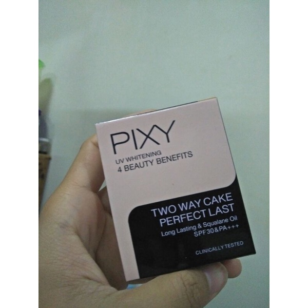 PIXY Two Way Cake Perpect Last Shade 03.SandBeige