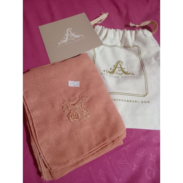 AYU DYAH ANDARI PLAIN PARIS NEW