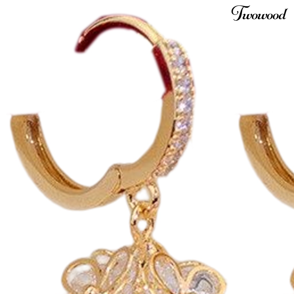 1 Pasang Anting Hoop Liontin Bunga Mutiara Berlian Imitasi Bahan Alloy Untuk Wanita