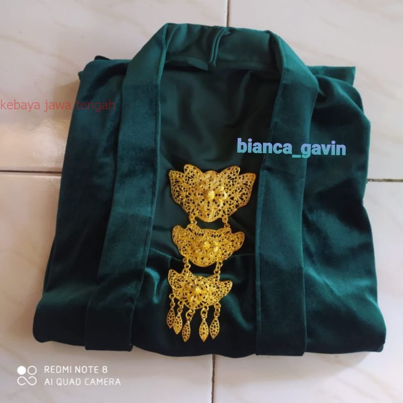 Kebaya Bludru Kutubaru Warna Hijau Botol, (Tebal dan Halus) Kebaya Bludru
