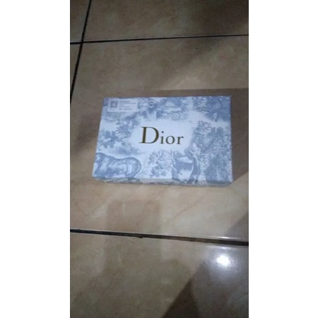 

kardus box dompet DR ukuran 20x13x5 cm