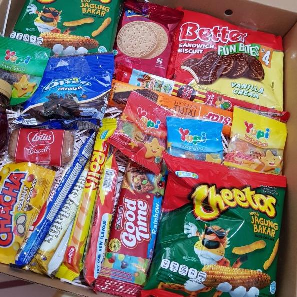 HAMPERS PREMIUM / BIG SNACK GIFT BOX - BY SPECIAL REQUEST