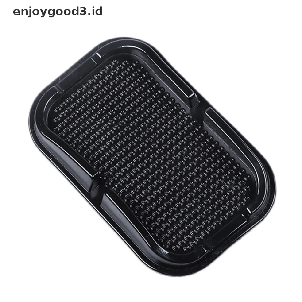 Pad Holder GPS / Handphone Anti Slip Bahan Silikon Untuk Dashboard Mobil