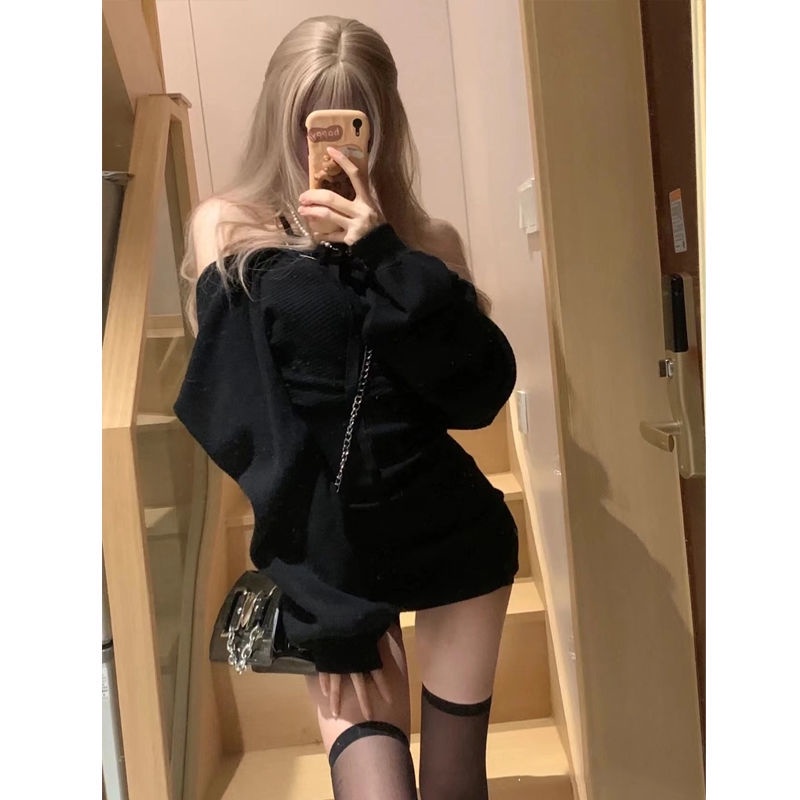 Suhao murni keinginan gaya hitam hot girl dress wanita musim gugur baru satu kata kerah strapless lengan panjang slim-fit rok pendek dengan pinggul