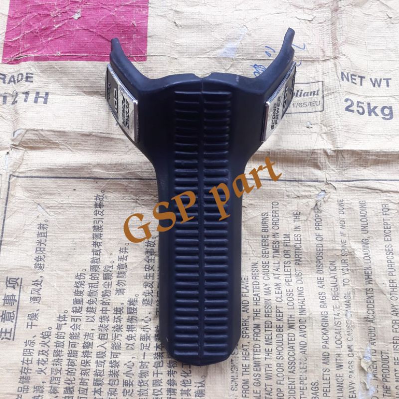 karet tutup leghsield plana sayap tengah astrea 800 original