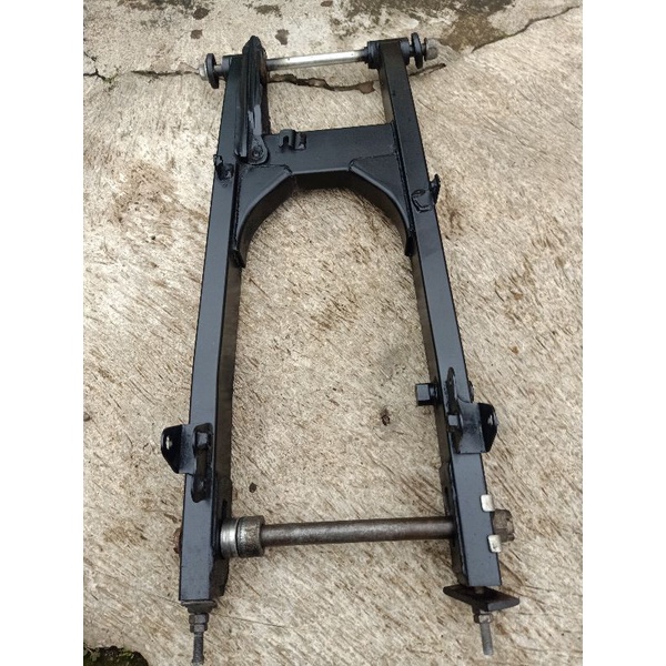 Swing Arm Supit ORI Tiger Revo Tirev Lengkap Set As roda