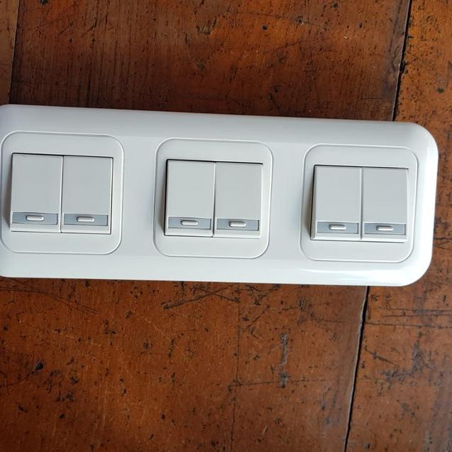 Saklar Seri 3 Gang Panasonic / Saklar 6 Gang 6 Device Panasonic