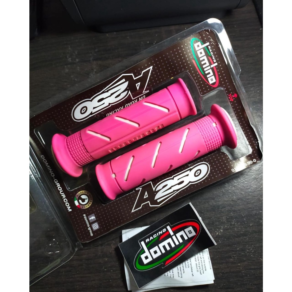 handgrip handfat supersoft pink,biru,abu domino italy hangrip kaze jalu stang sarung gas handgrip domino Spion pcx tameng airblade hugger airblade jalu stang pcx