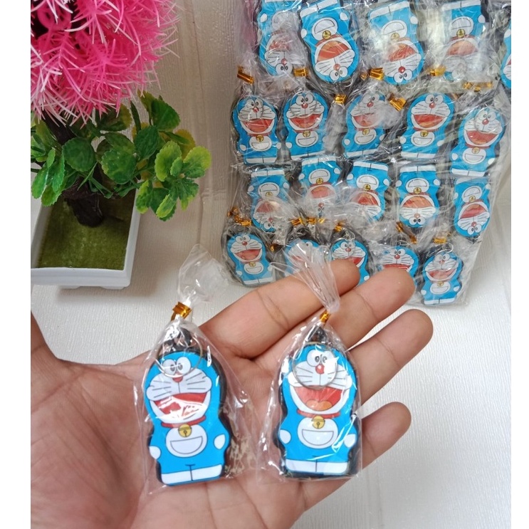 

GANTUNGAN KUNCI DORAEMON - GANTUNGAN DORAEMON IMUT BIRU MUDA - SOUVENIR PERNIKAHAN SUVENIR ULANG TAHUN