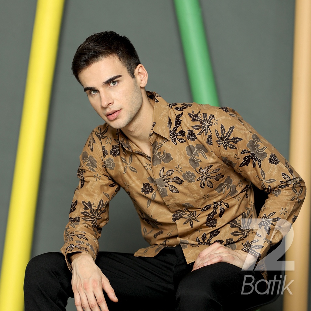 KEMEJA BATIK PRIA Lengan Panjang Premium Motif Daun Pepaya Coklat Choklat Cokelat 723129 Cap 72 - Baju Kemeja Atasan Pakaian Setelan Batik Pria Cowok Laki Laki Remaja Keluarga Kantor Lengan Panjang Modern Slimfit Slim Fit Premium Kekinian