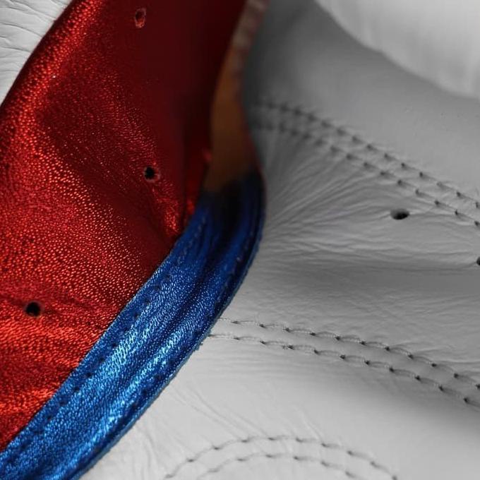 Sarung Tinju Muaythai Adidas Speed Pro 350 Boxing Gloves White