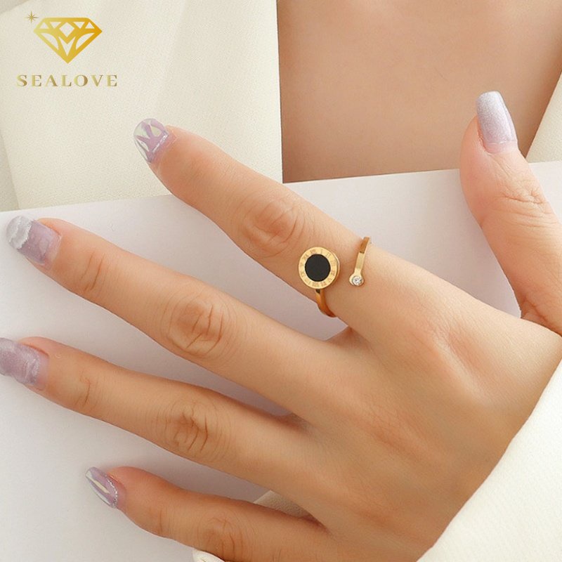 Cincin Titanium Steel Lingkaran Hitam Bilah Horizontal Gold Intan Sederhana Cicin Wanita