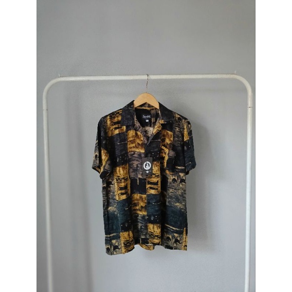 BODONG OFFICIAL | Kemeja Pantai Pria Wanita | Kemeja Hawai Pria Vintage Abstrak motif
