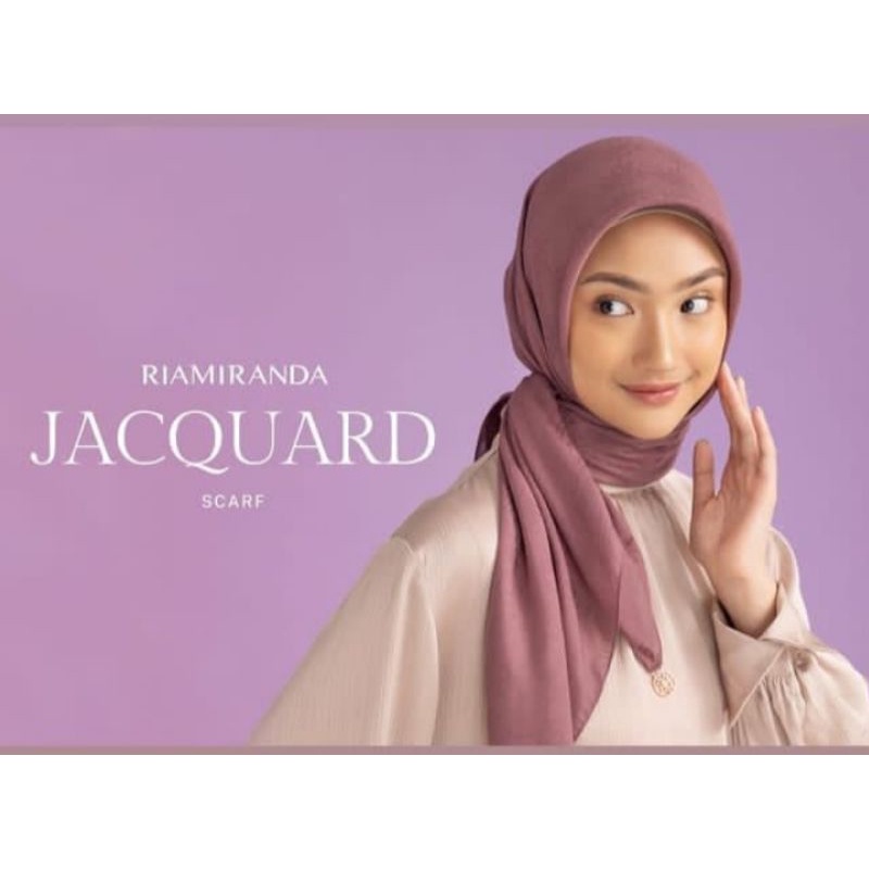 jacquard scarf. Nara monogram RiaMiranda