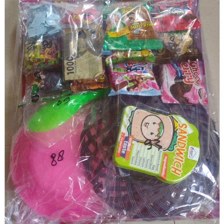 Lotre kolas tempat makan dan Snack