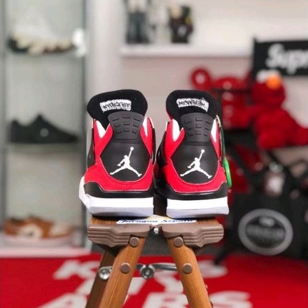 Air Jordan 4 Retro &quot;Toro Bravo&quot;