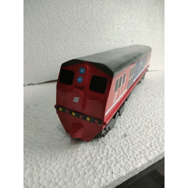 LOKOMOTIF BB304