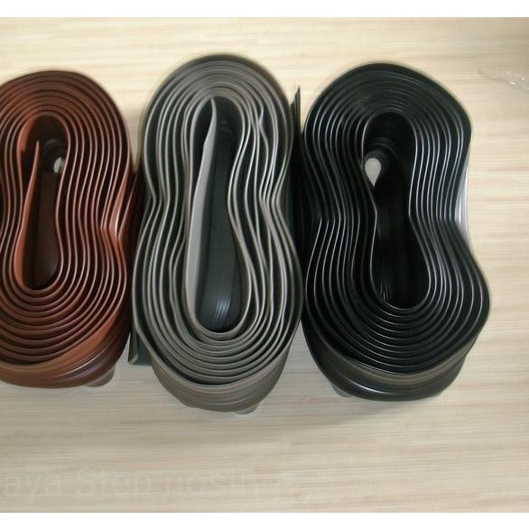 

Step nosing karet / list tangga karet hitam polos murah - anti slip