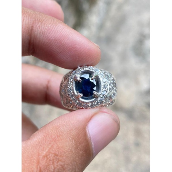 Vivid Blue Sapphire Srilanka