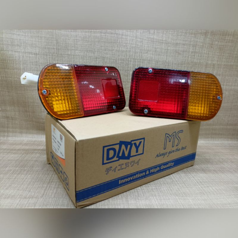 Harga Sepasang Kanan dan Kiri - Stoplamp Lampu Belakang Mejistar DNY Mitsubishi Colt Diesel T120SS Model Original