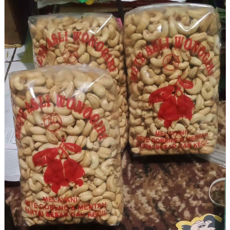 

Kacang mete mede mente kualitas super 1 kg asli wonogiri