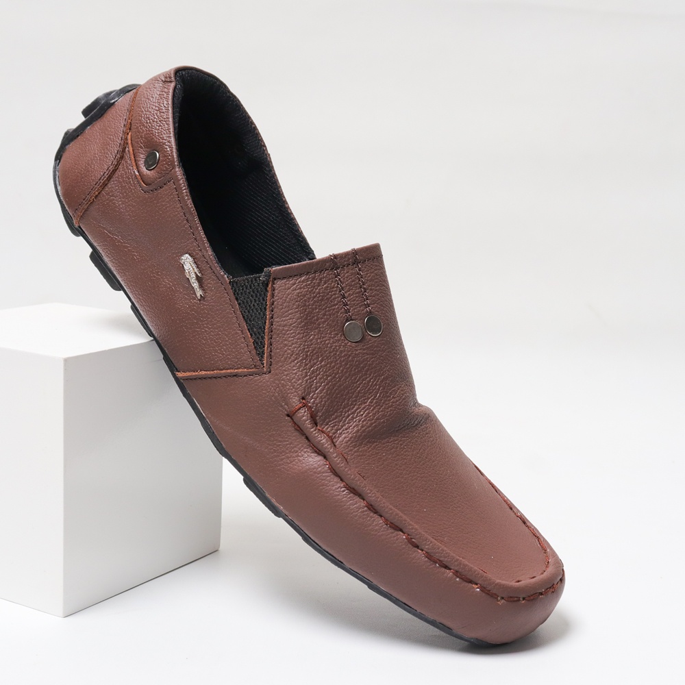 Sepatu Pantofel Pria Slip On Kulit Asli Street Walk Casual Formal Slop Cowo Keren Murah Promo Diskon Harga Terjangkau