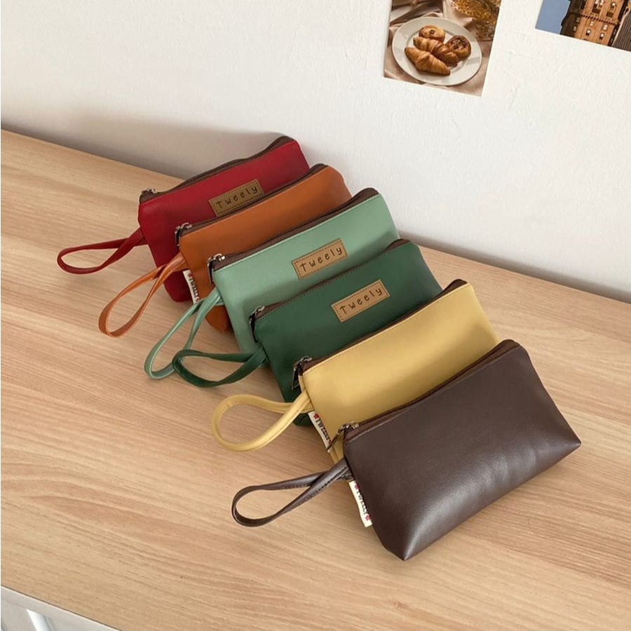 Pouch Medium / tempat pensil medium By tweely