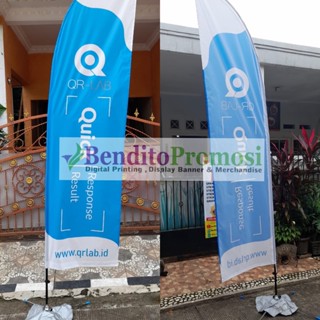 Jual Feather Banner, Beach Flag, Flag Banner, Flying Banner, Bendera ...