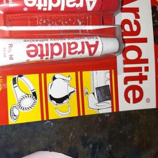 

lem araldite merah 5menit