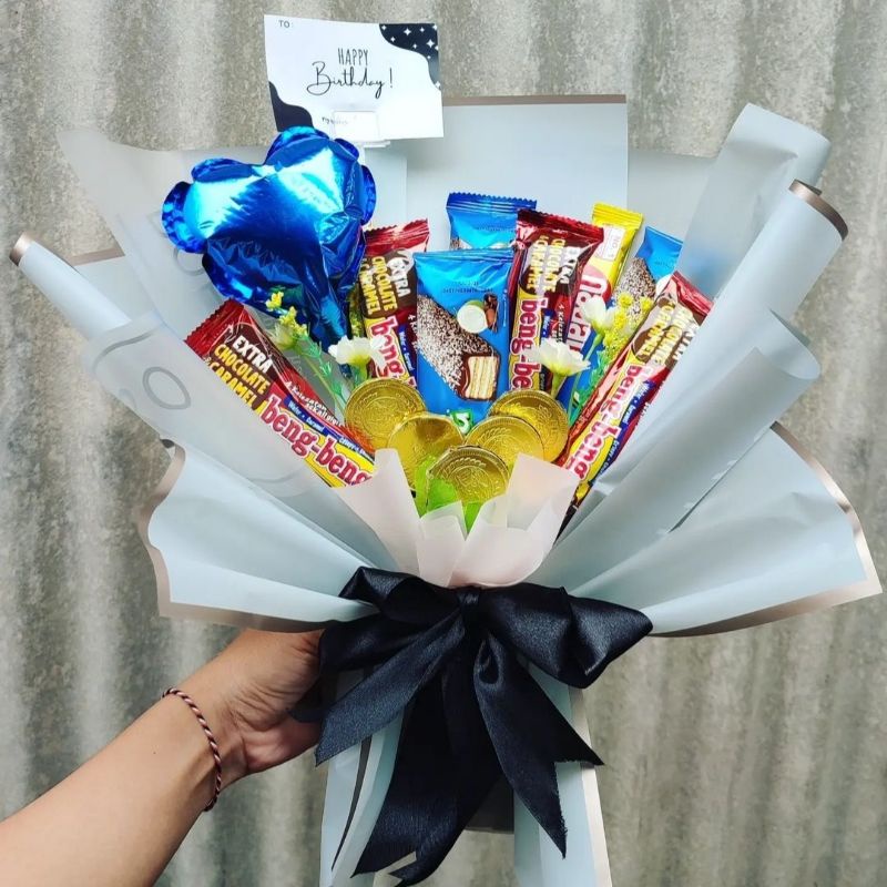 buket SNACK  custom/ hadiah ulang tahun/ kado wisuda