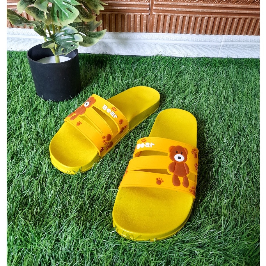 Sandal selop wanita / sendal karet wanita motif Bear Lucu warna kuning