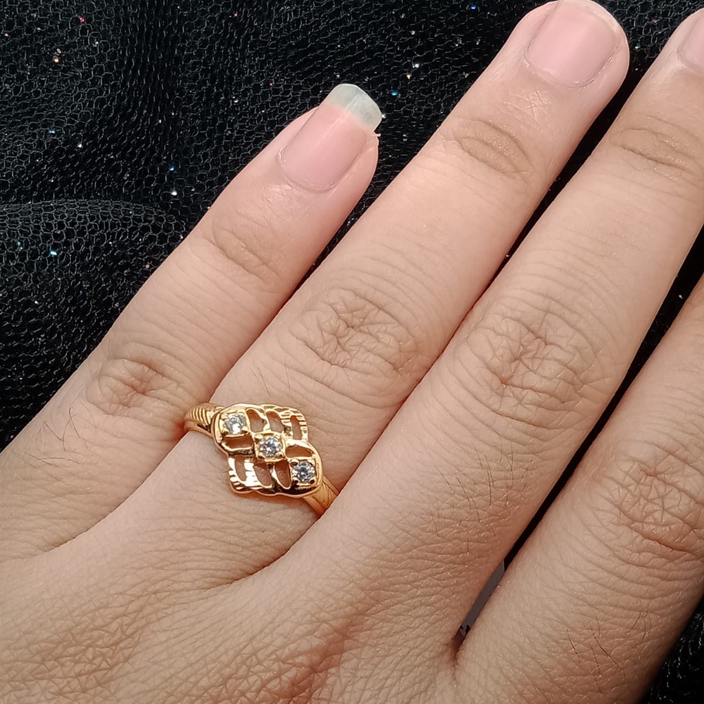 Cincin emas 17K - 1.3 gr kadar 750 - 3903